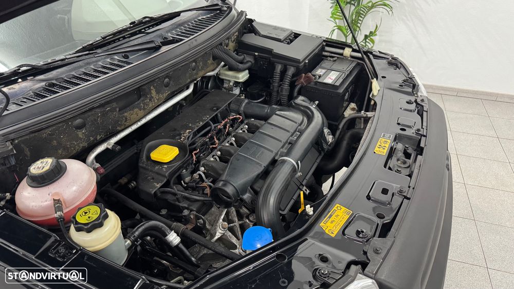 Land Rover Freelander 2.0 Td4 - 33