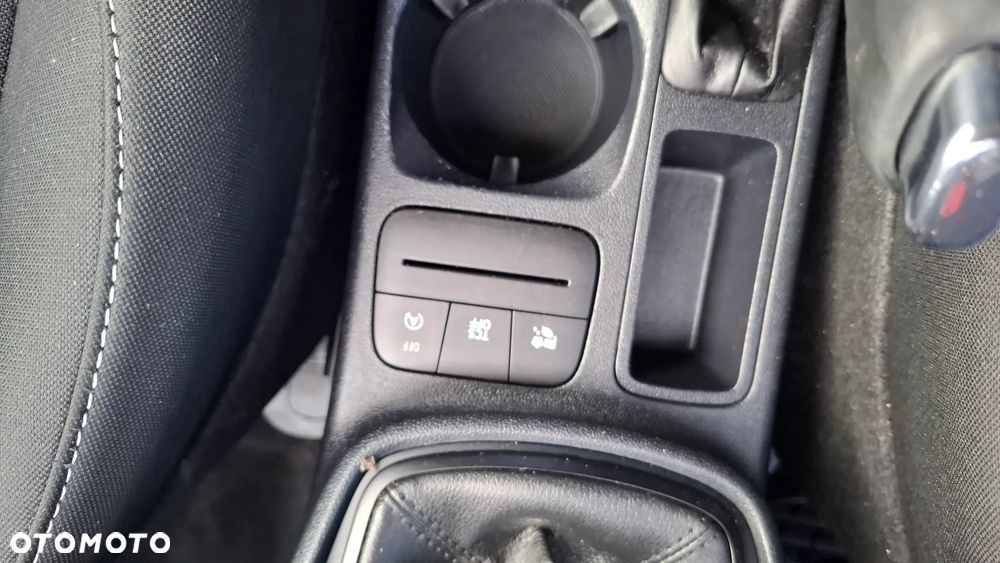 Ford Fiesta 1.1 S&S COOL&CONNECT - 15
