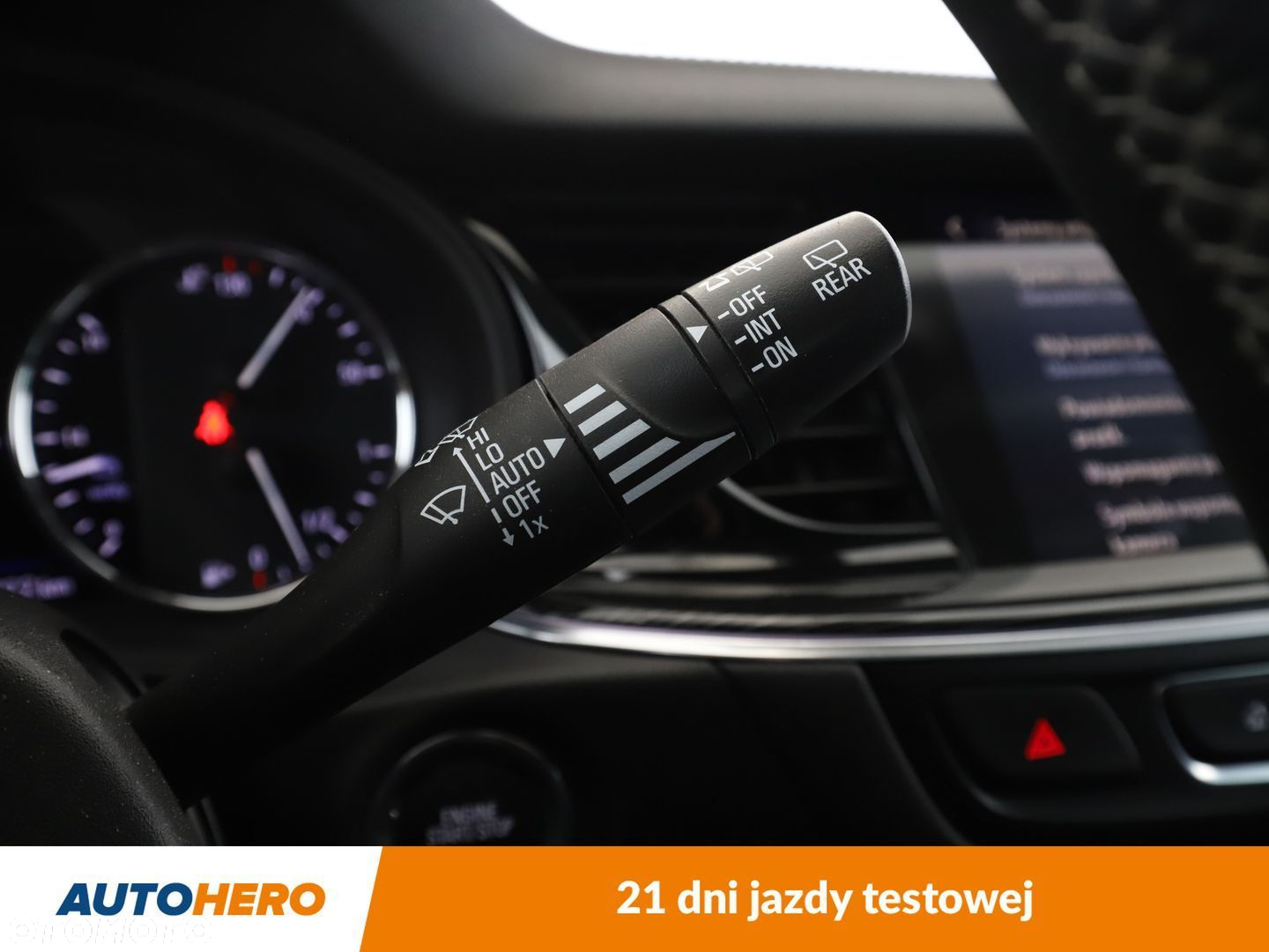Opel Insignia - 29