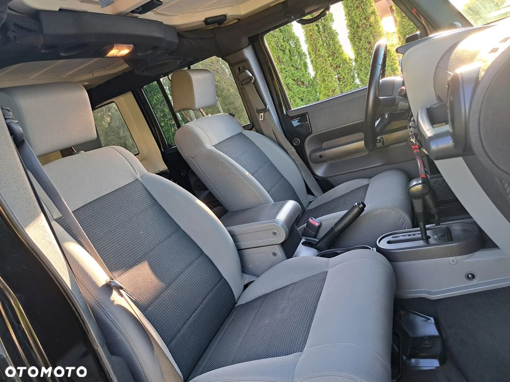Jeep Wrangler Unlimited 2.8 CRD Rubicon - 16