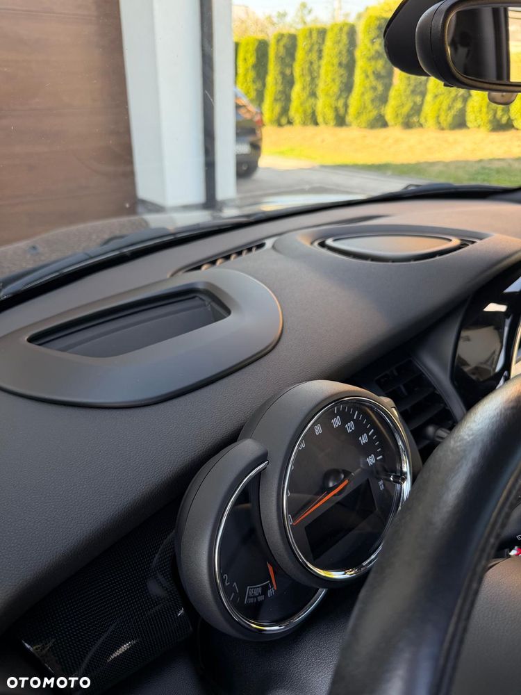 MINI Cooper S Sidewalk Trim - 23