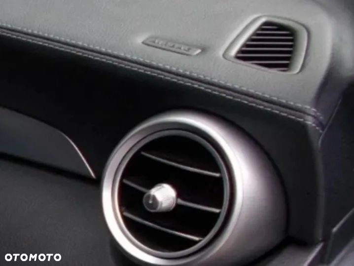 Mercedes-Benz Klasa C 250 7G-TRONIC - 12