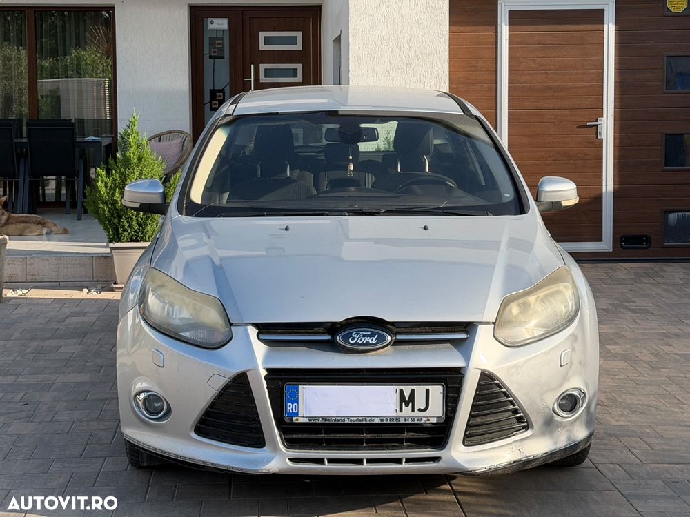 Ford Focus 1.6 TDCI DPF Champions Edition - 9