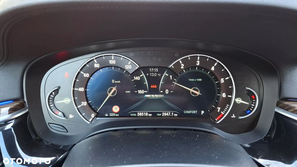 BMW Seria 5 M550i xDrive - 12