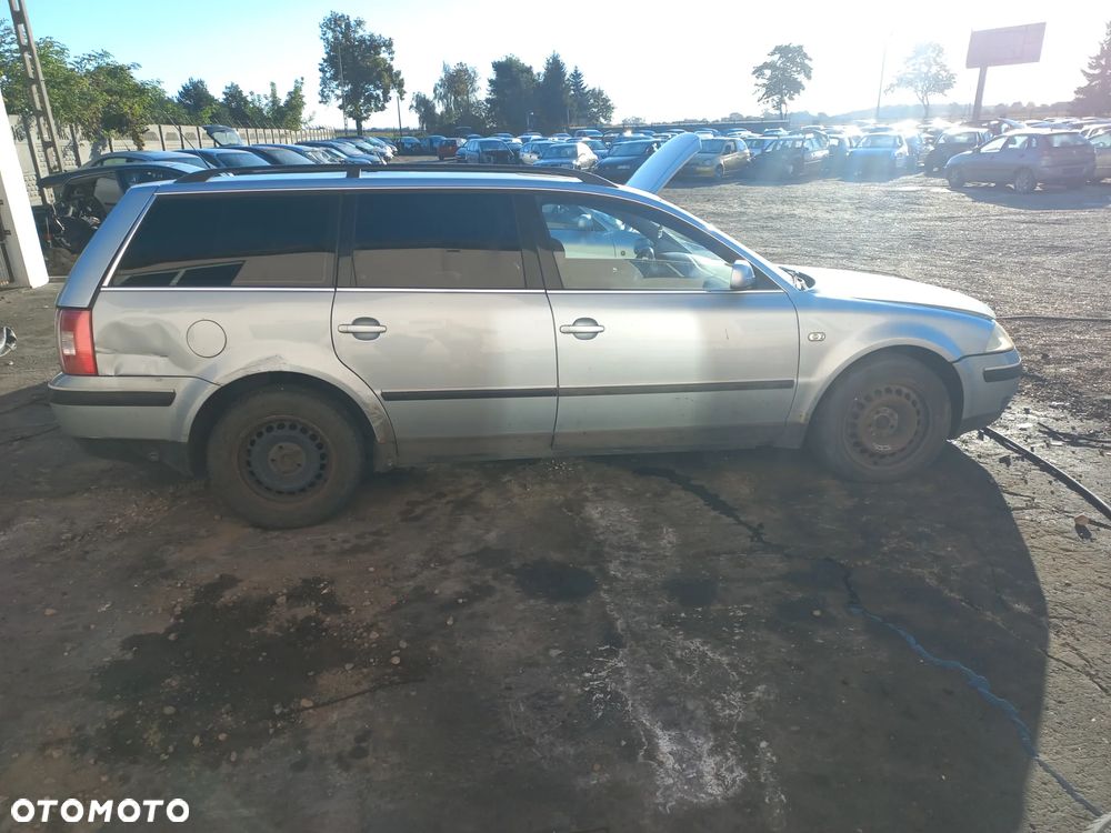 Vw Passat B5 lift 01r 2.0 benzyna Kombi  LB5S wszystkie części - 3