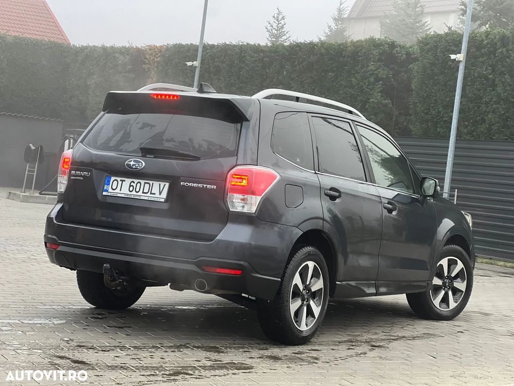 Subaru Forester 2.0i CVT Exclusive ES - 4