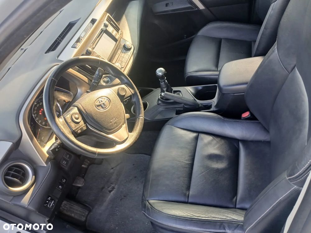 Toyota RAV4 2.2 D-4D 4x4 Executive - 11