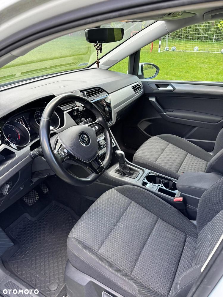 Volkswagen Touran 1.5 TSI EVO Comfortline DSG - 9