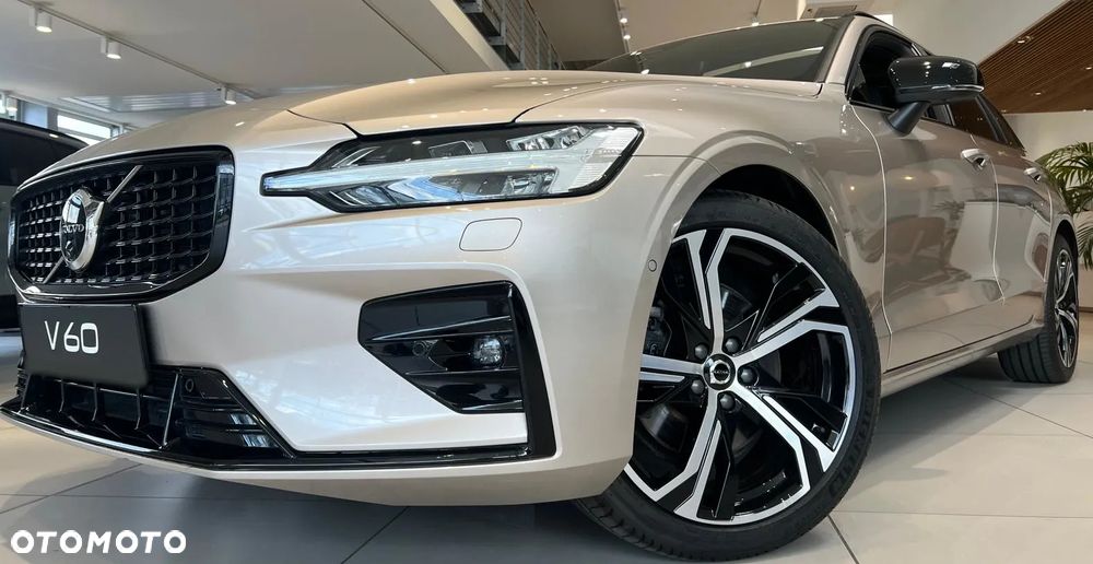 Volvo V60 B5 B AWD Ultimate Dark - 3