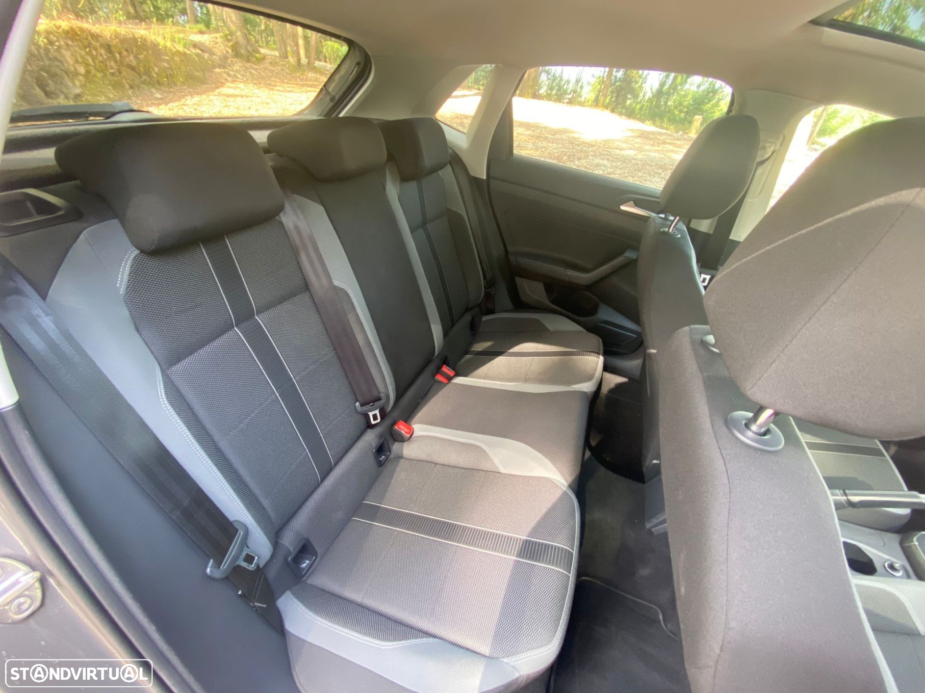 VW Polo 1.6 TDI Highline DSG - 28