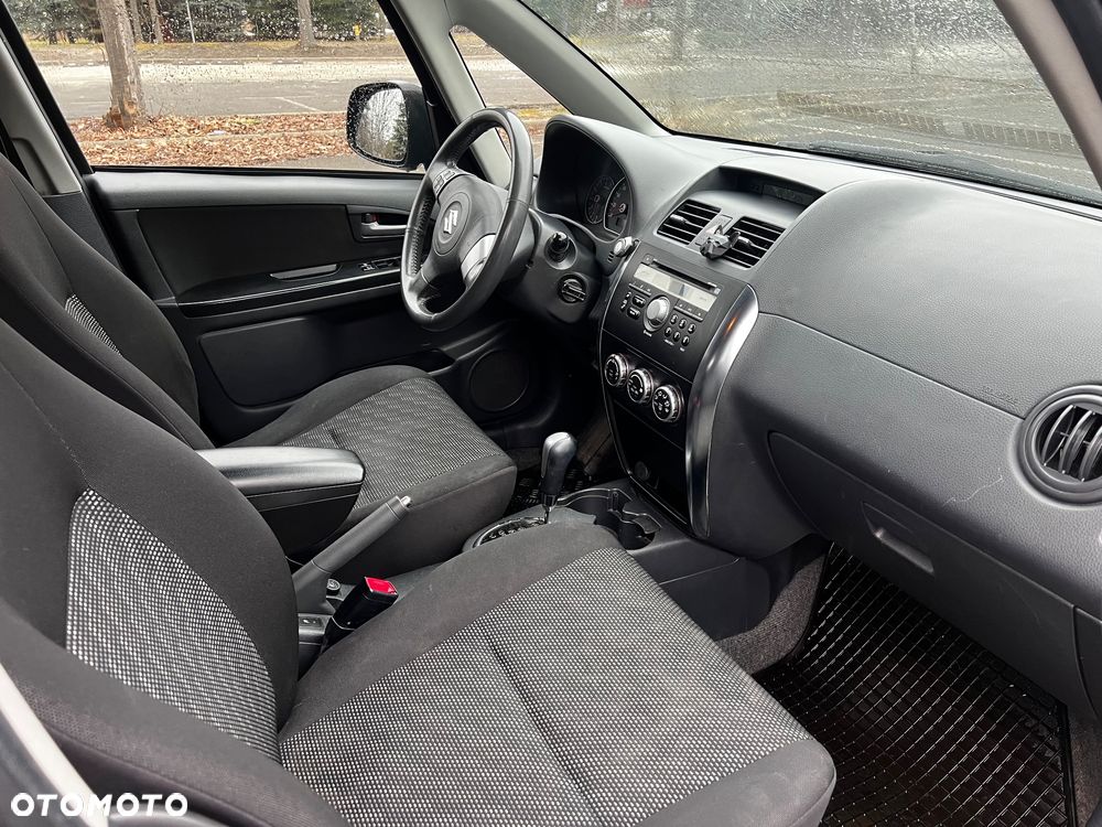 Suzuki SX4 - 12