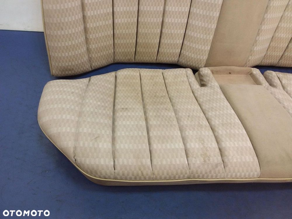 MERCEDES 190 W201 KANAPA SIEDZENIE TYŁ WELUR - 2