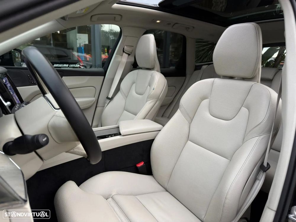 Volvo XC 60 2.0 T6 PHEV Plus Dark AWD - 18