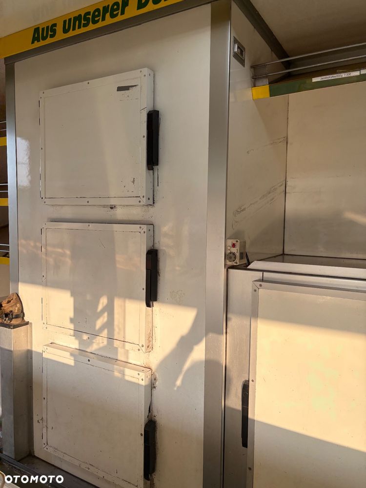 Mercedes-Benz Sprinter 616 CDI FOOD TRUCK 2,7 CDI - 19