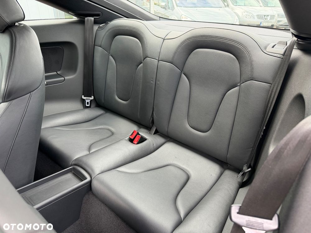 Audi TT Coupé - 14