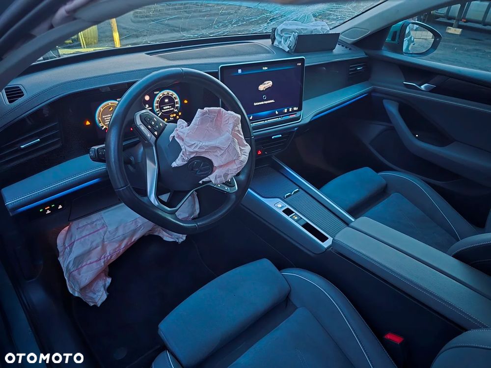 Volkswagen Passat 2.0 TDI EVO Essence DSG - 26