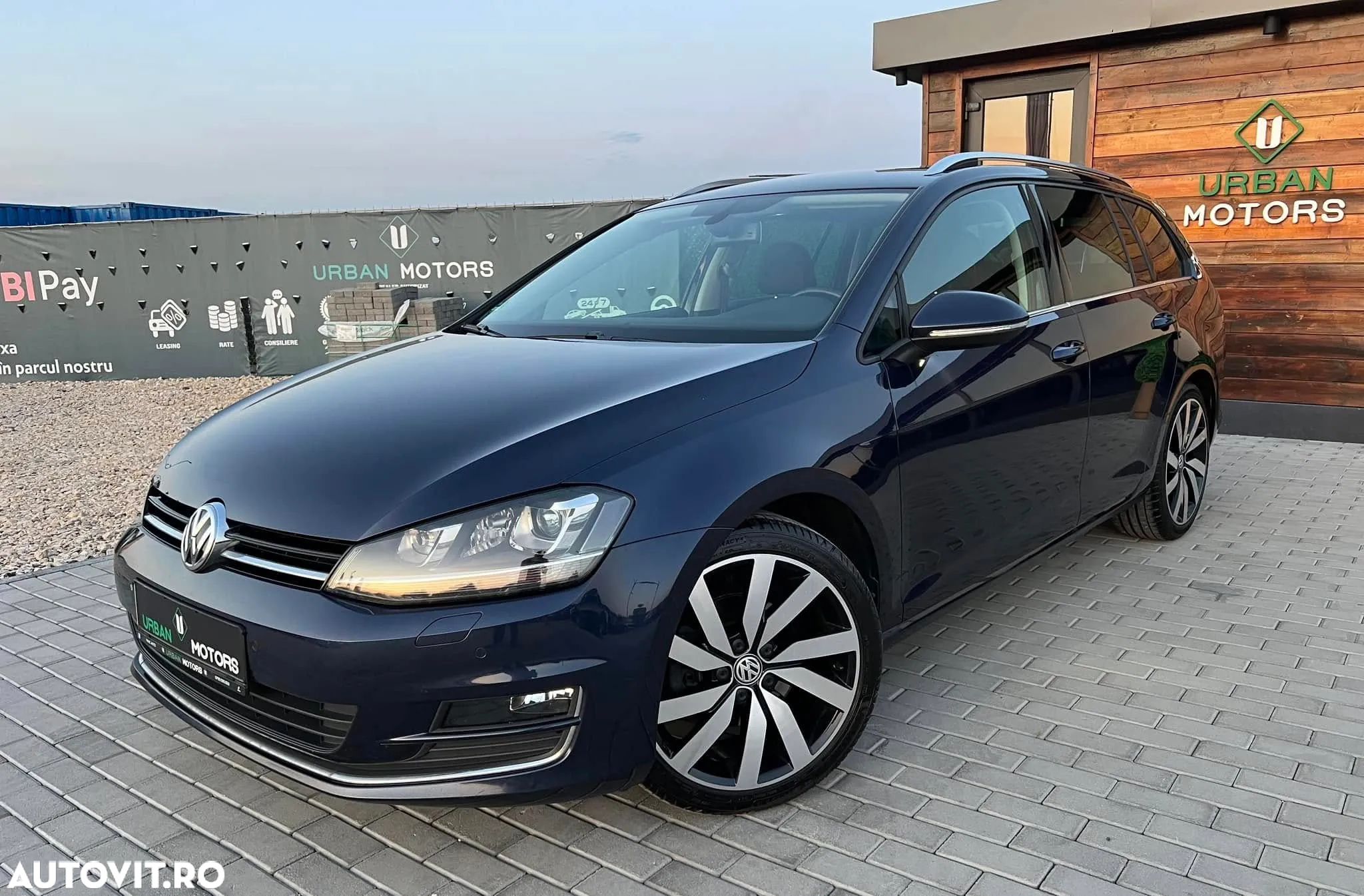 Volkswagen Golf 2.0 TDI Highline - 1