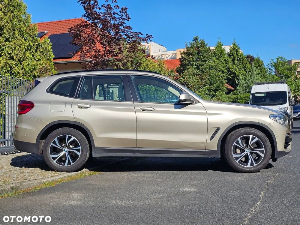 BMW X3 xDrive25d - 11