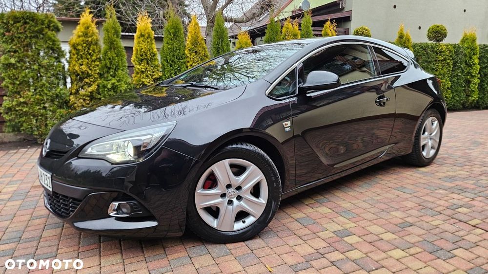 Opel Astra IV GTC 1.6 T SIDI Sport S&S - 3