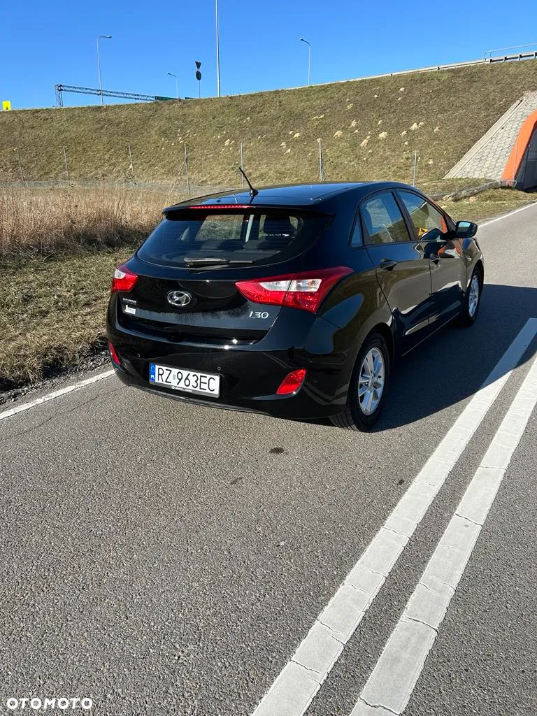 Hyundai i30 1.4 Fifa World Cup Edition - 11