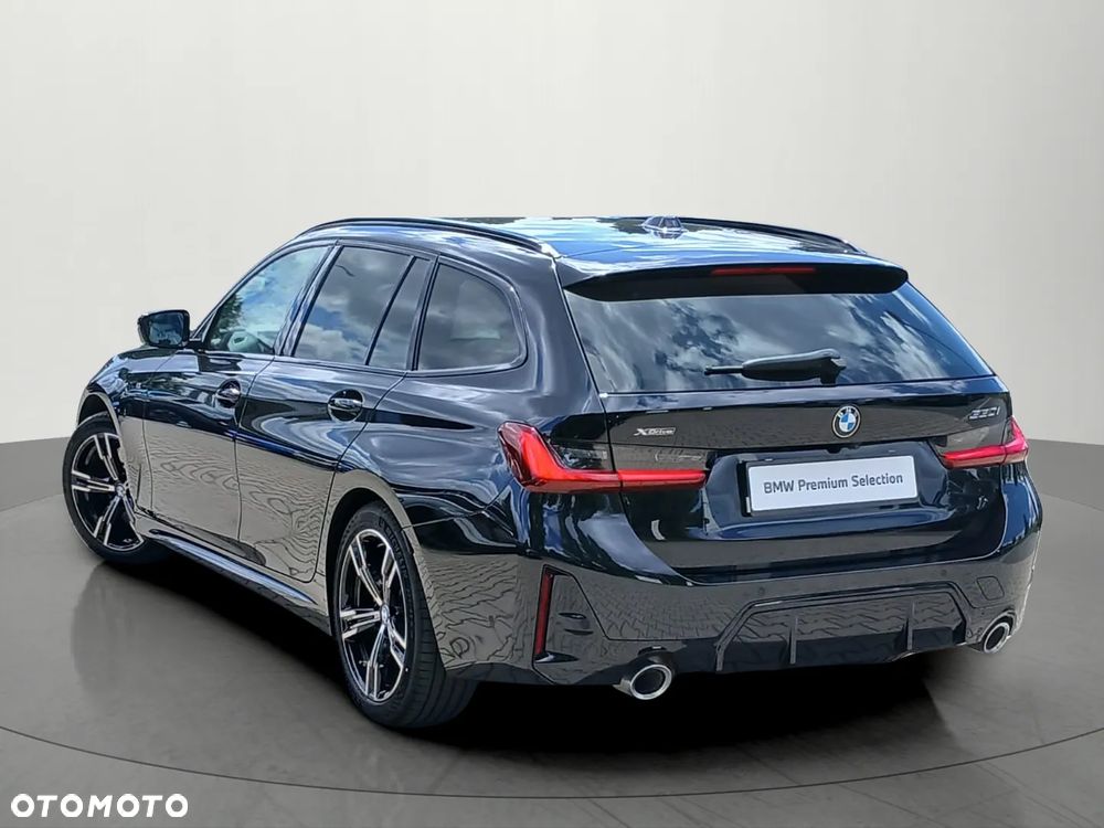 BMW Seria 3 330i xDrive M Sport - 3