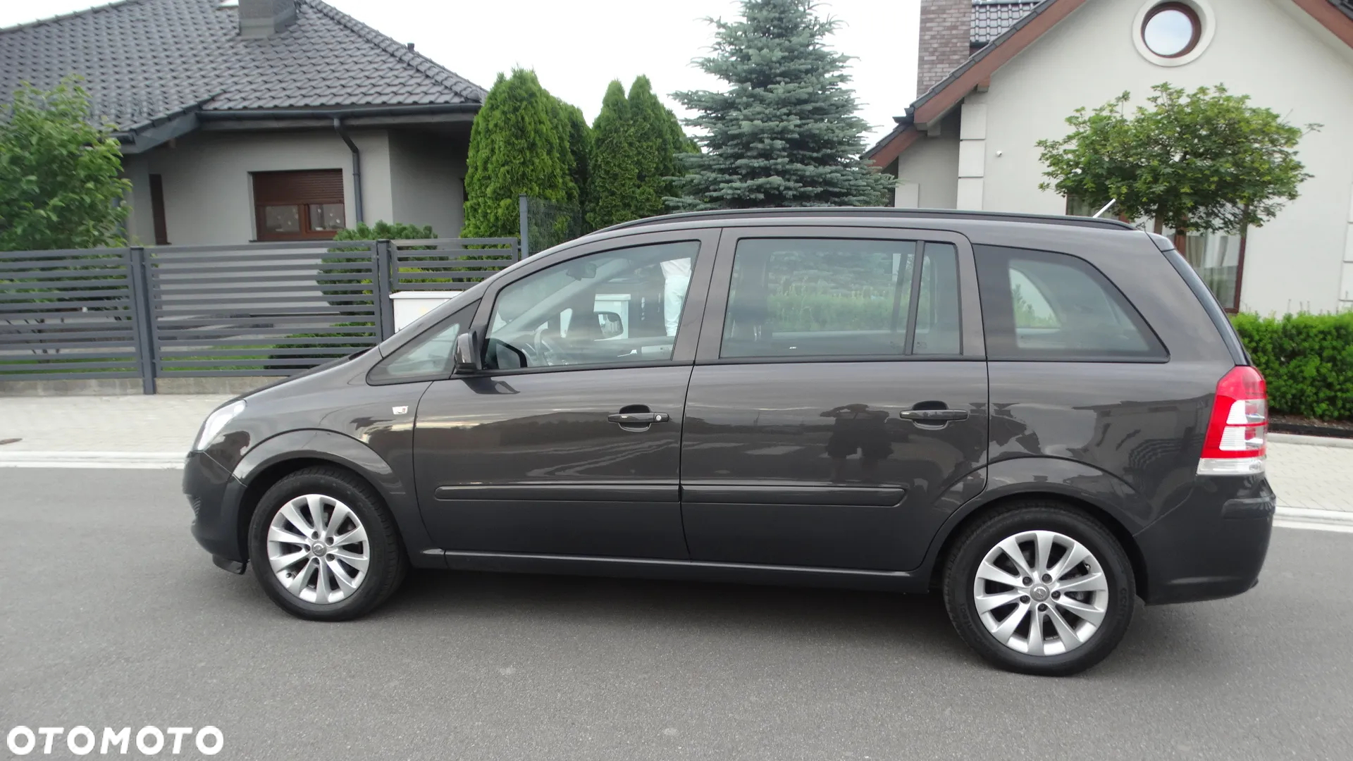 Opel Zafira 1.8 Edition Plus - 9