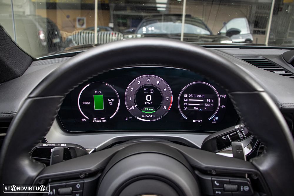 Porsche Panamera 4 E-Hybrid - 19