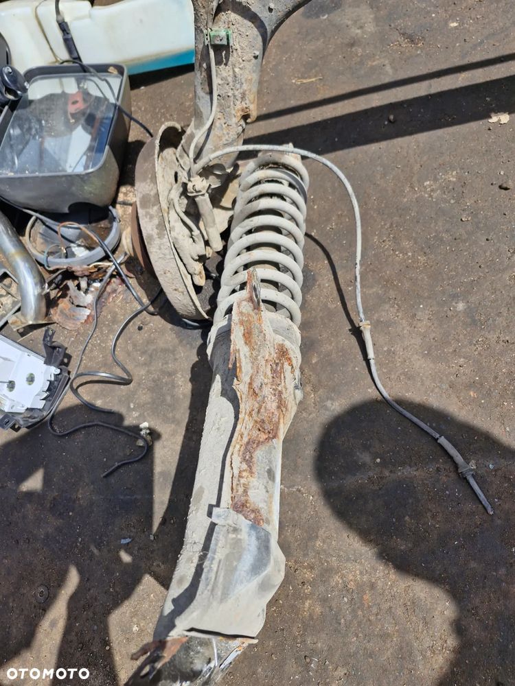 Amortyzator tył + sprężyna AUDI 80B4 - 2