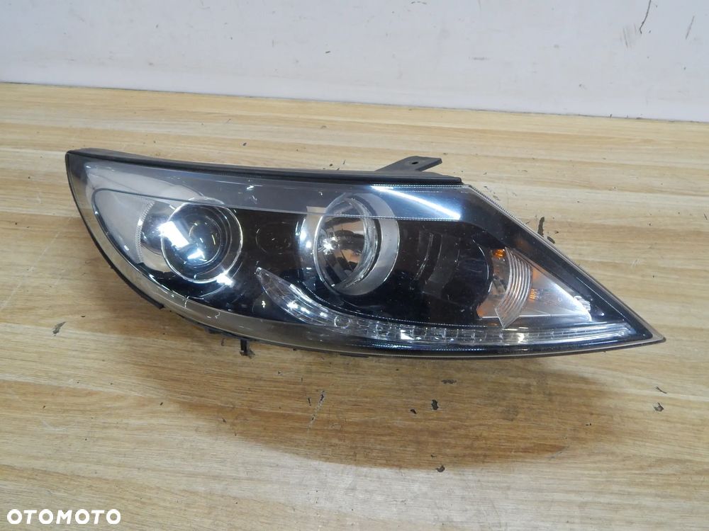Lampa reflektor prawy przód Xenon Kia Sportage III 10-16 LiftŁuków części