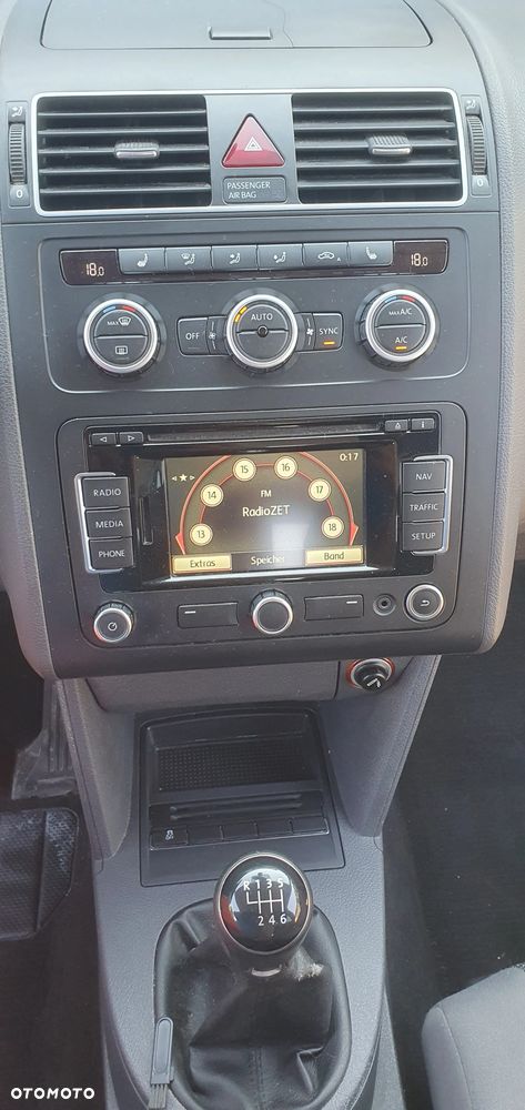 Volkswagen Touran - 8