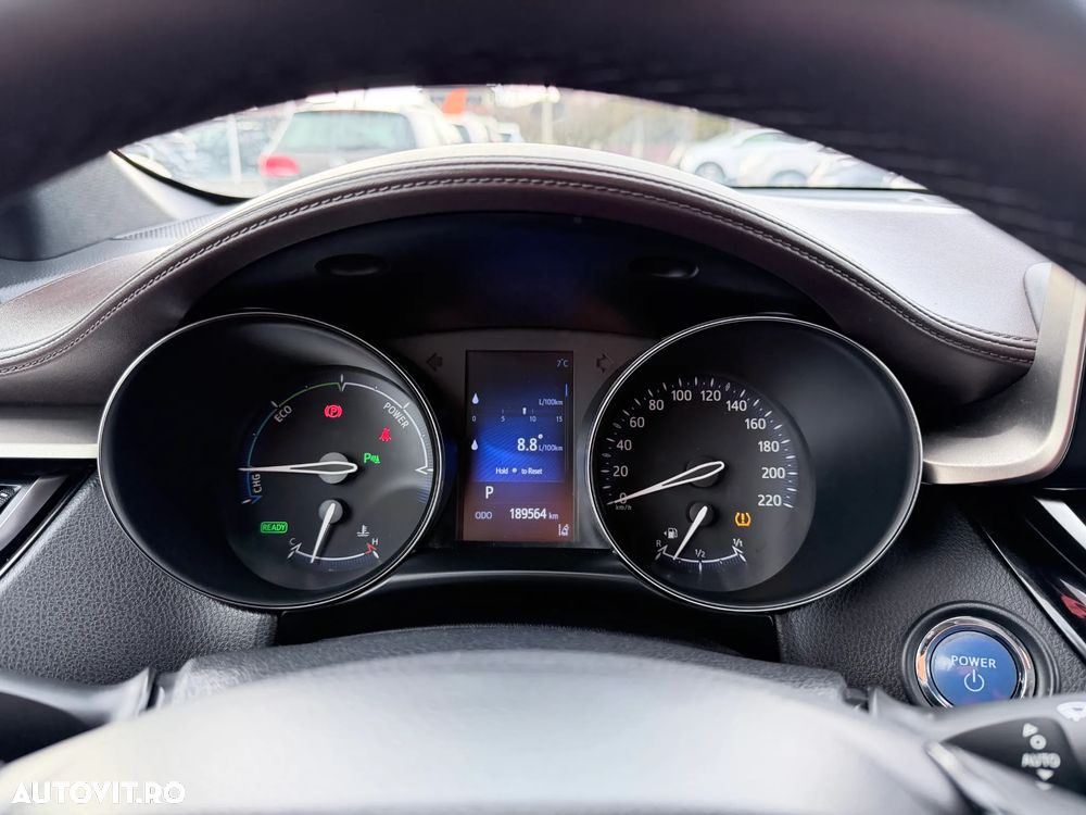 Toyota C-HR Lounge - 12