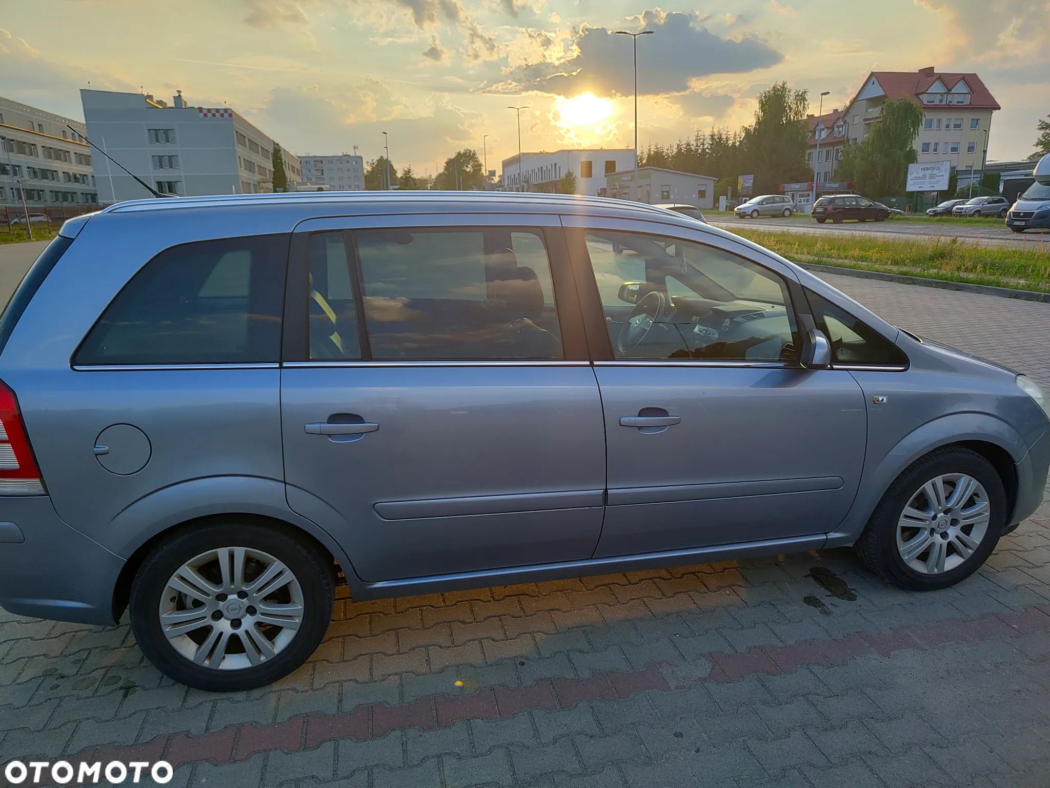 Opel Zafira 1.9 CDTI Cosmo - 1