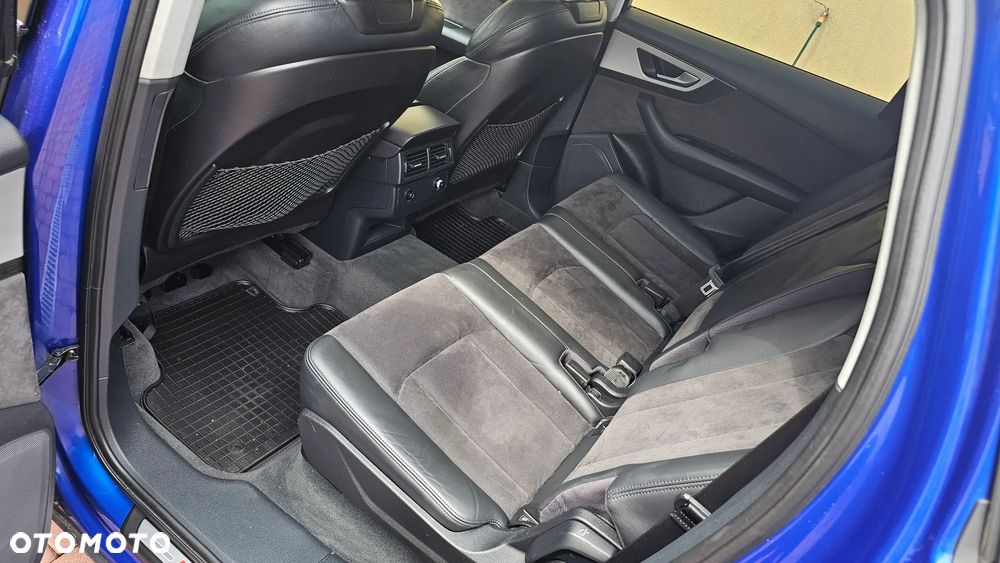 Audi Q7 - 32