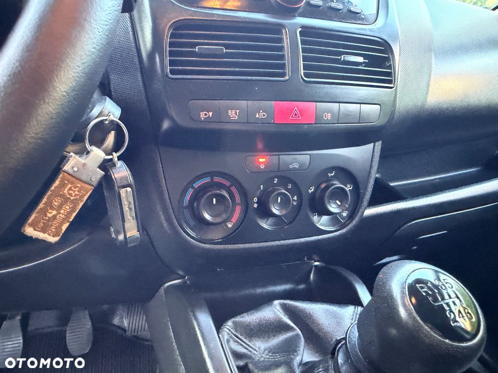 Opel Combo - 26