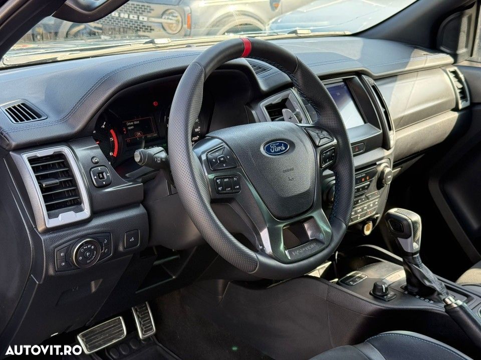 Ford Raptor - 15