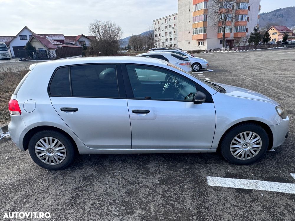 Volkswagen Golf - 5