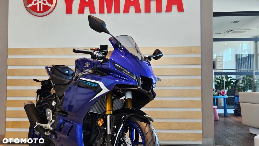 Yamaha R3 - 13