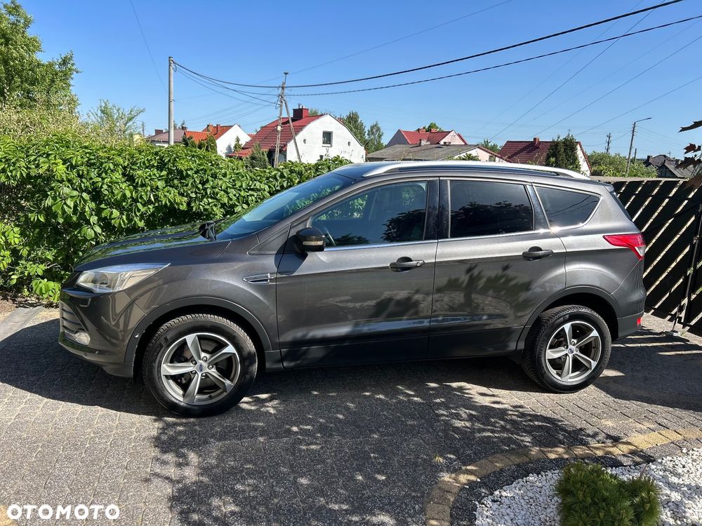 Ford Kuga 2.0 TDCi 2x4 Titanium - 15