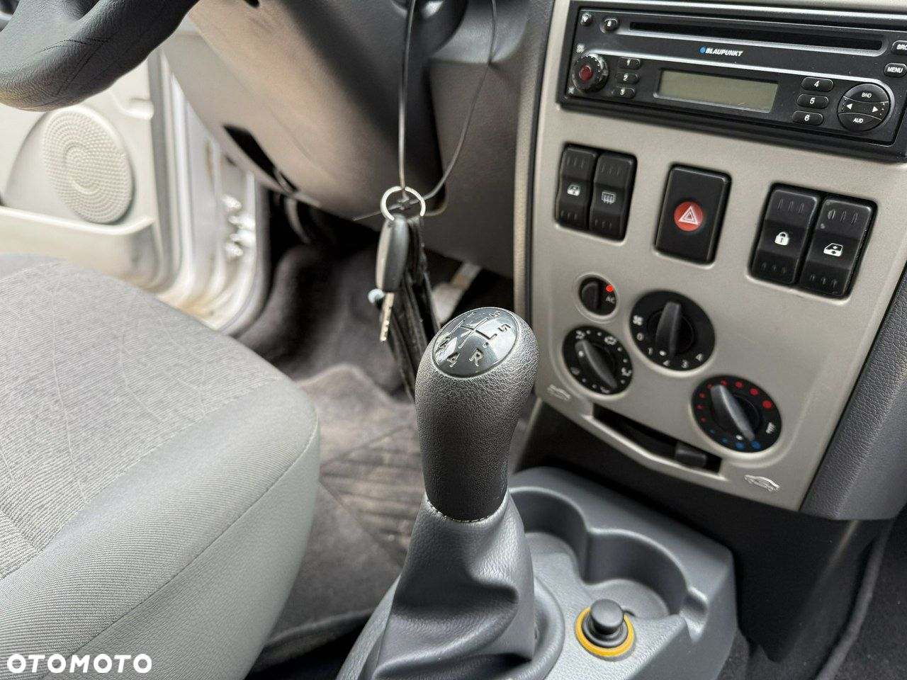 Dacia Logan - 28