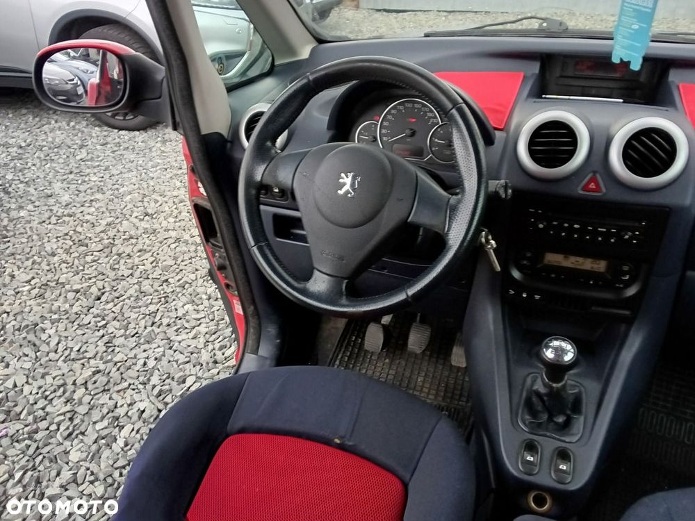 Peugeot 1007 - 11