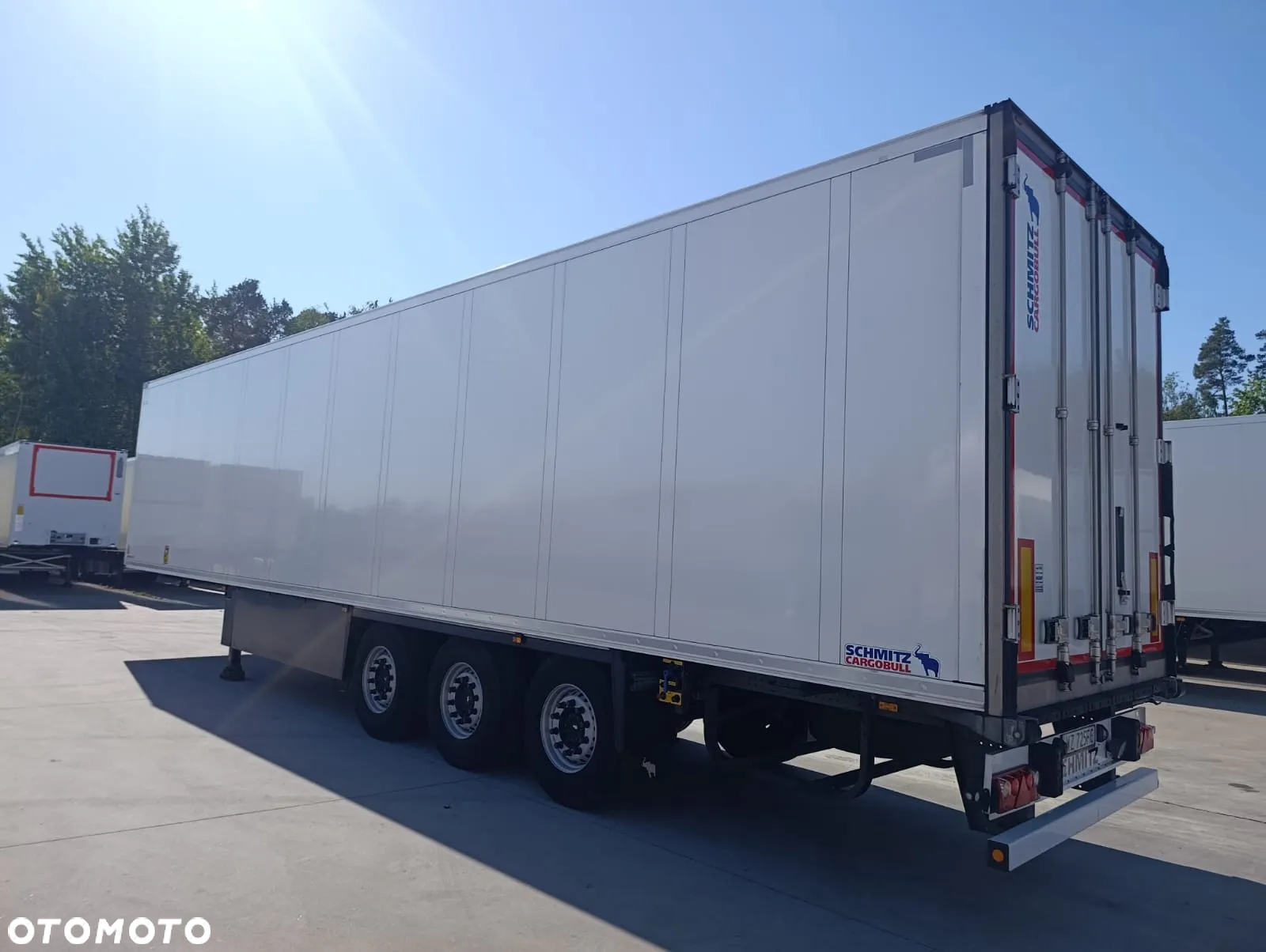 Schmitz Cargobull 2 Temperatury – Multi podwójny załadunek 2022 rok z Carrier Vector HE 19MT, KWIATÓWKA, szerokość 2,49 - 5