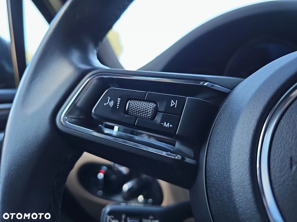 Porsche Macan Standard - 18