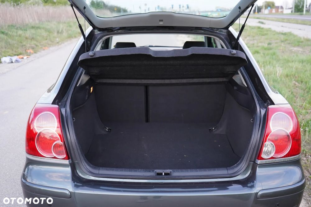 Toyota Avensis 2.0 D-4D Sol Premium - 7