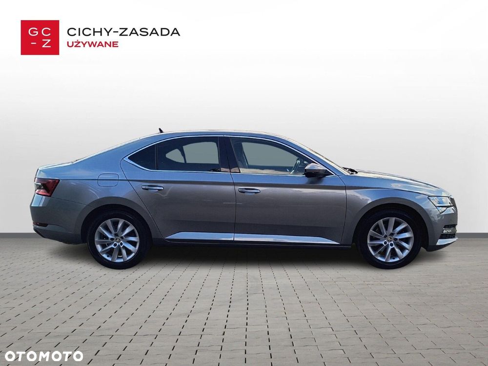 Skoda Superb 2.0 TSI Style DSG - 6