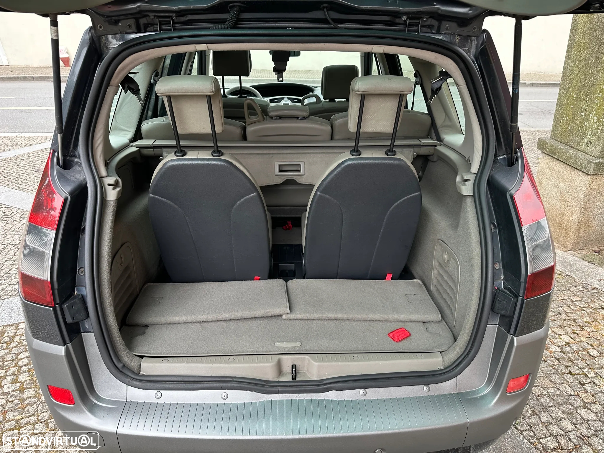 Renault Grand Scénic 1.5 dCi SL Exclusive II - 19