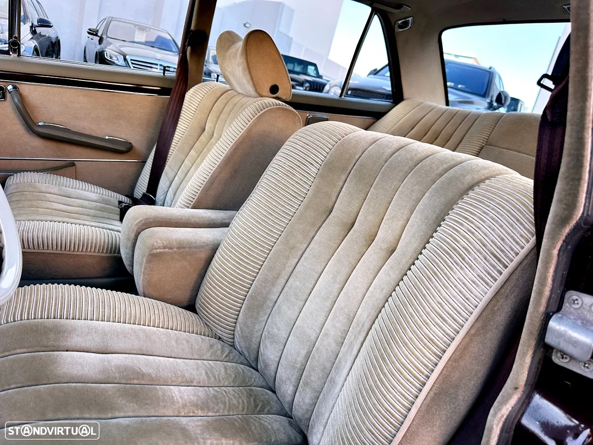Mercedes-Benz 300 - 23
