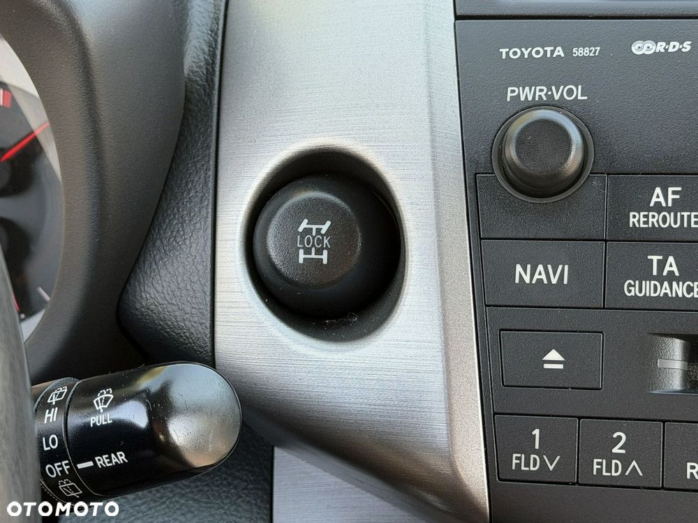 Toyota RAV4 2.2 D-4D Prestige - 10