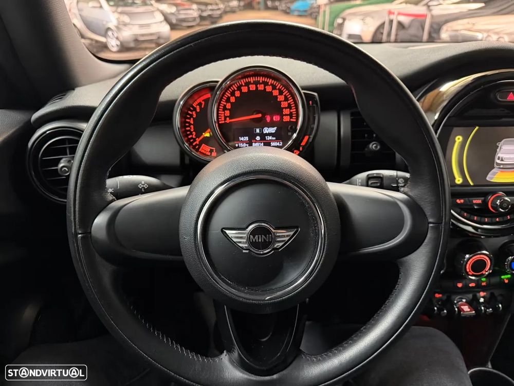 MINI 3 Portas One - 13