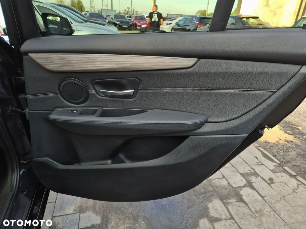 BMW Seria 2 - 23
