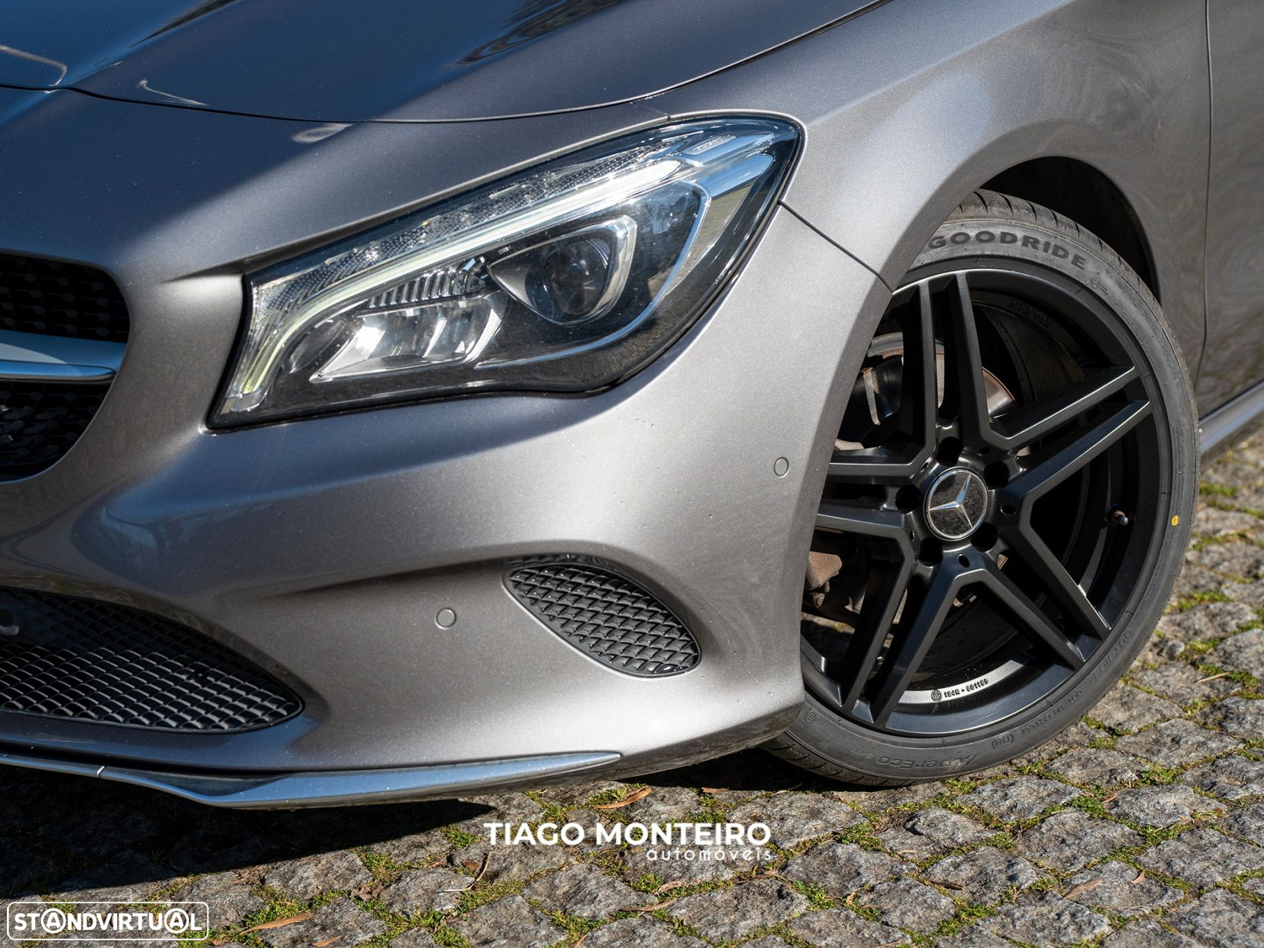 Mercedes-Benz CLA 180 Shooting Brake d Urban - 3